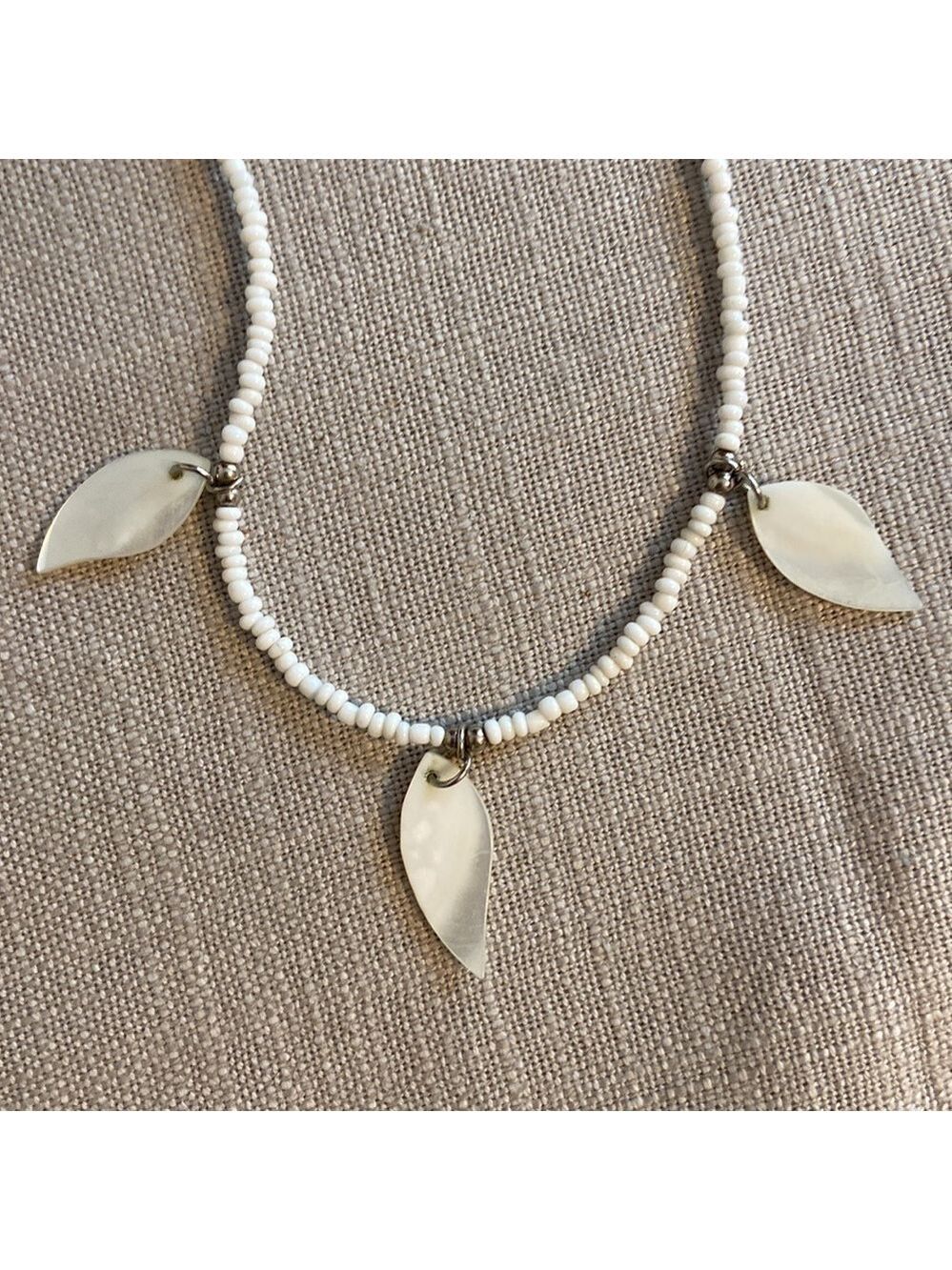 Boho Mother of Pearl Leaf Necklace Beaded White & Silver - Picture 6 of 7